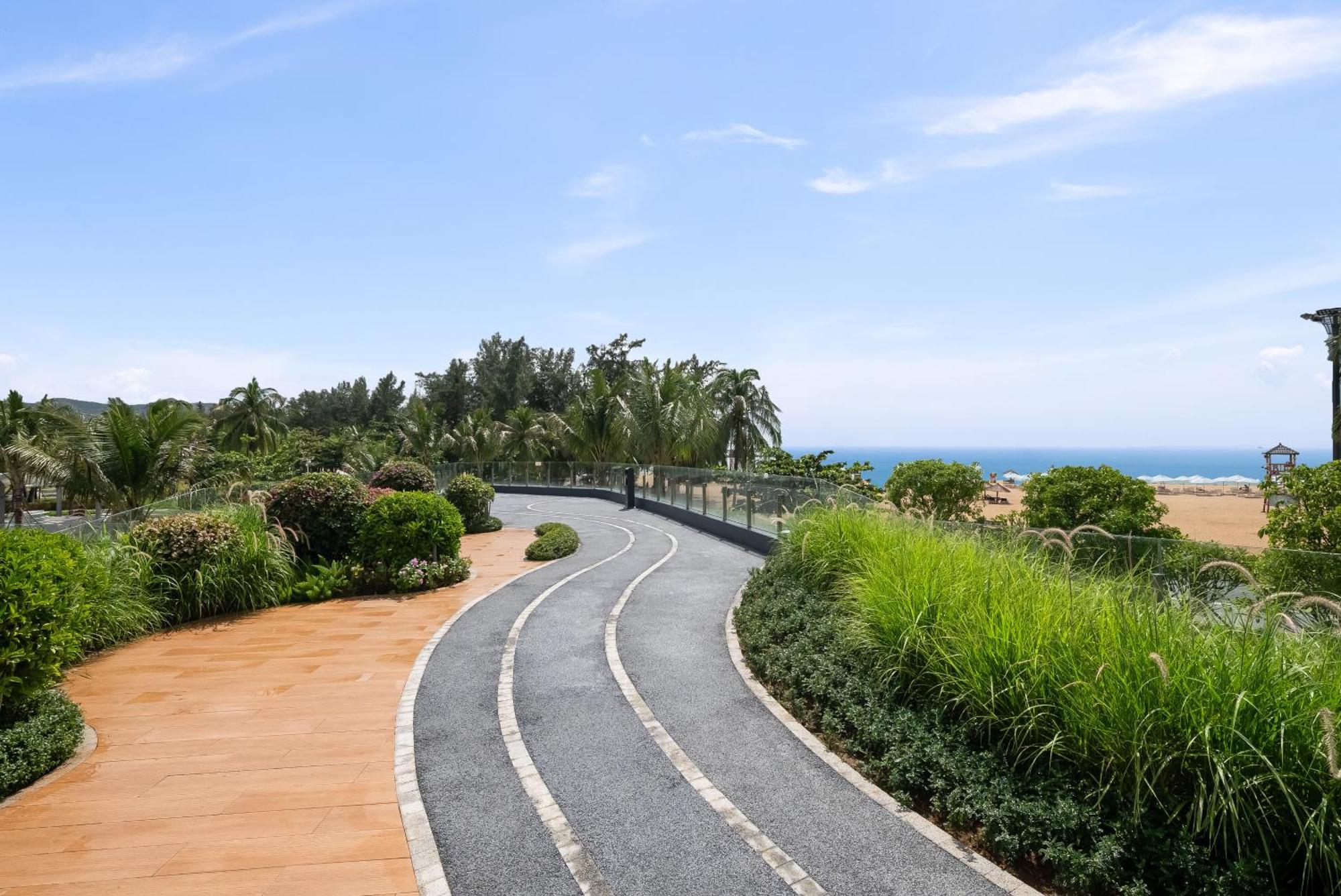 Puhai Sea View Apt By Hailan Tour At Sanya Yazhou Bay#Only 100 Meters To Beach And Sea Swimming Area Экстерьер фото