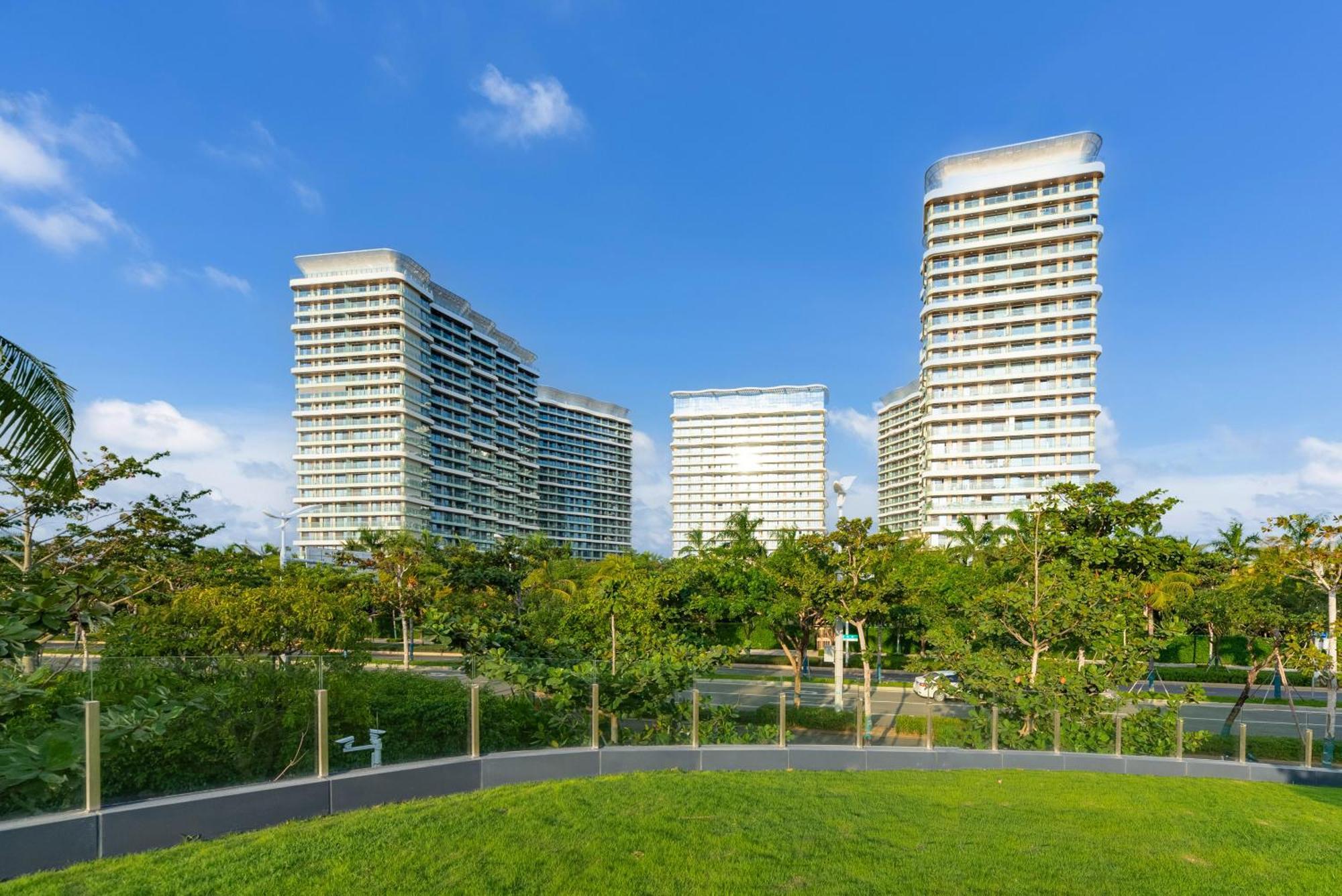 Puhai Sea View Apt By Hailan Tour At Sanya Yazhou Bay#Only 100 Meters To Beach And Sea Swimming Area Экстерьер фото