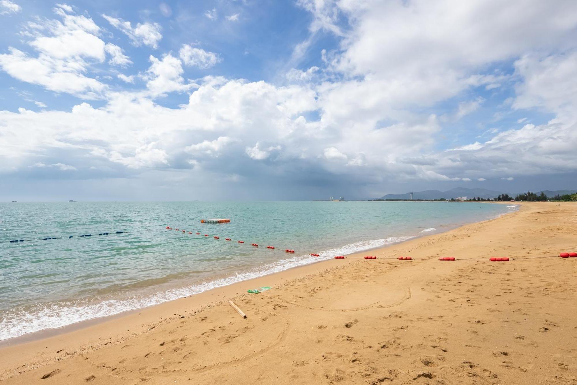Puhai Sea View Apt By Hailan Tour At Sanya Yazhou Bay#Only 100 Meters To Beach And Sea Swimming Area Экстерьер фото